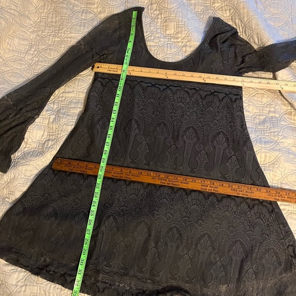 Altar’d State Gorgeous Boho Mini Grey Lace Dress with back tie, size XS - Picture 4 of 4